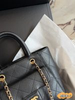 CHANEL TOTE SIZE : 22 X 18 CM - Image 6