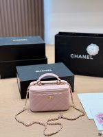 CHANEL 24B VANITY  SIZE :  18 X 11cm - Image 7