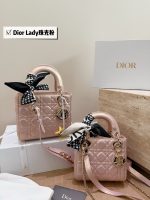DIOR LADY DIOR SIZE :20cm 17Cm