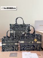 DIOR BOOK TOTE SIZE : 26/ 36/ 42 CM