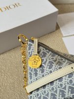 DIOR Diorstar Hobo SIZE : 20  X 15 CM - Image 4