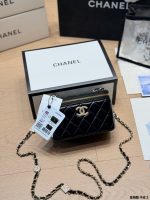 CHANEL VANITY  SIZE : 17×10×8cm - Image 3