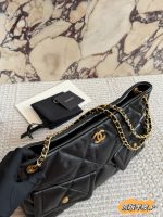 CHANEL 25K HOBO SIZE : 37 X 25cm - Image 4