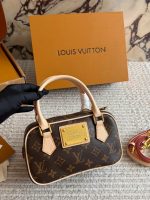 LOUIS VUITTON lv BAG  SIZE :  21 X 12cm - Image 2