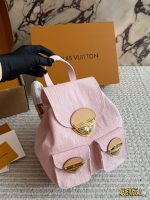 LOUIS VUITTON lv BACKPACK  SIZE :  20*20cm - Image 3