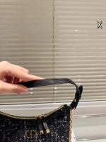 DIOR Diorstar Hobo SIZE : 22×14.5x10cm - Image 4