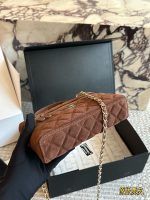 CHANEL 25C LP vanity  size : 19x 12 cm - Image 4
