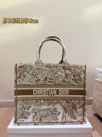 DIOR BOOK TOTE SIZE : 26 / 36 /42 CM - Image 4