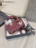 DIOR LADY DIOR JOY SIZE : 22CM