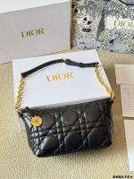 DIOR Diorstar Hobo SIZE : 20  X 15 CM