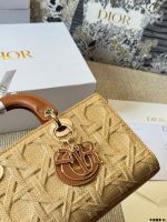 DIOR LADY DIOR JOY  SIZE : 22 x 13 cm - Image 5