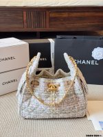 CHANEL 25 BAG SIZE : 22 CM / 26CM