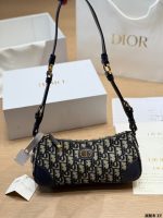 DIOR ✦ 30 Montaigne Wanderlust size : 26x 12x7 cm - Image 7