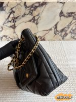 CHANEL 25K HOBO SIZE : 37 X 25cm - Image 5