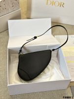 DIOR SADDLE SIZE :  20x15×4 CM - Image 6