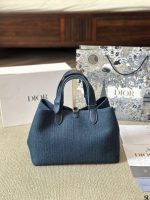 DIOR toujours bag size :30 X 20cm - Image 5