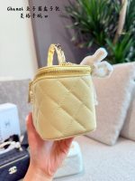 CHANEL VANITY SIZE : 19 CM - Image 6