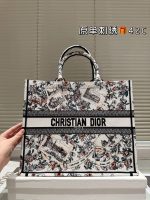 DIOR BOOK TOTE SIZE : 26/36/42  CM