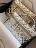 CHANEL 26x LP vanity  size : 19x 12 cm - Image 4