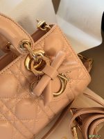 DIOR LADY DIOR JOY SIZE : 22CM - Image 3