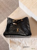 YSL niki bag size：33*27cm