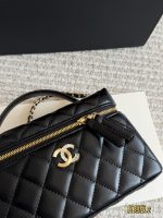 CHANEL 25C LP vanity  size : 19x 12 cm - Image 6