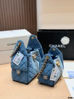 CHANEL 25 BAG SIZE : 22CM / 26CM - Image 5