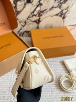 LOUIS VUITTON lv Nano Diane SIZE : 20CM - Image 5