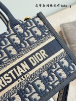 DIOR BOOK TOTE MINI SIZE :  21.5x 13 X 7.5 cm - Image 5