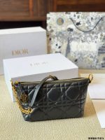 DIOR Diorstar Hobo SIZE : 20  X 15 CM - Image 5