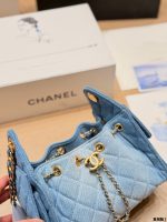 CHANEL 25 BAG SIZE : 22CM / 26CM - Image 6