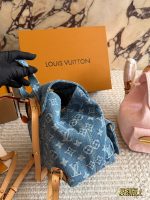 LOUIS VUITTON lv BACKPACK  SIZE :  20*20cm - Image 5
