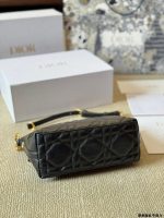 DIOR Diorstar Hobo SIZE : 20  X 15 CM - Image 6