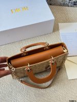 DIOR LADY DIOR JOY  SIZE : 22 x 13 cm - Image 7