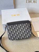 DIOR SADDLE SIZE : 23 X 18cm - Image 6