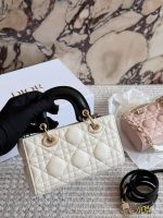 DIOR LADY DIOR JOY SIZE : 17CM - Image 6