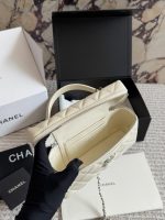 CHANEL 25C LP vanity  size : 19x 12 cm - Image 8