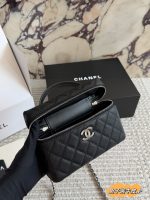 CHANEL 25C LP vanity  size : 19x 12 cm - Image 7