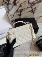 CHANEL 25C LP bag size : 19 cm - Image 7