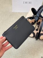 DIOR toujours bag size :30 X 20cm - Image 8
