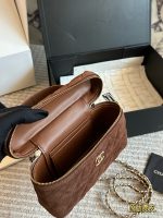 CHANEL 25C LP vanity  size : 19x 12 cm - Image 8