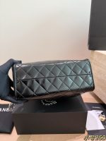 CHANEL 25 BAG SILVER HARDWARE MEDIUM SIZE - Image 7