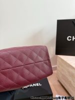 CHANEL 25 BAG SIZE : 22CM / 26CM - Image 8