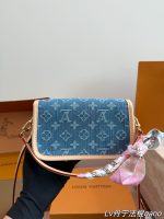 LOUIS VUITTON lv Nano Diane SIZE : 20CM - Image 7