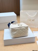 DIOR D-MOTION SIZE :  23 25cm / 18 20cm - Image 9