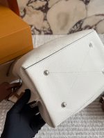LOUIS VUITTON lv Mahina BAG SIZE :  24 X 26cm - Image 8