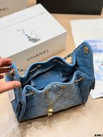 CHANEL 25 BAG SIZE : 22CM / 26CM - Image 8