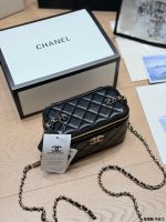 CHANEL VANITY  SIZE : 17×10×8cm - Image 7