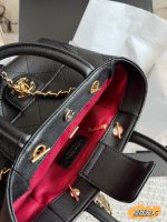 CHANEL TOTE SIZE : 22 X 18 CM - Image 8