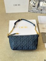 DIOR Diorstar Hobo SIZE : 20  X 15 CM - Image 6